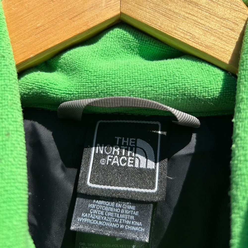 VINTAGE WOMEN’s THE NORTH FACE MINIMALIST PUFFER JACKET - Picture 3 of 3